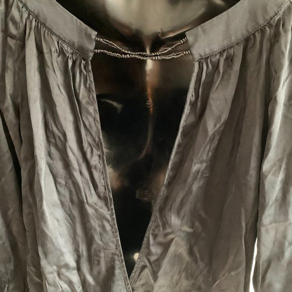 Silk Guess Blouse Open Back - Picture 4 of 4